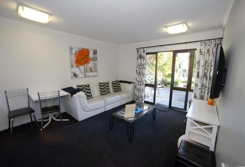 דירת חדר, Akaroa Village Inn