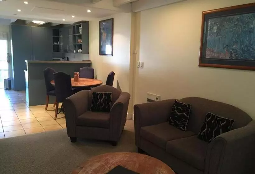 Deluxe-huoneisto 1 Makuuhuone, Akaroa Village Inn
