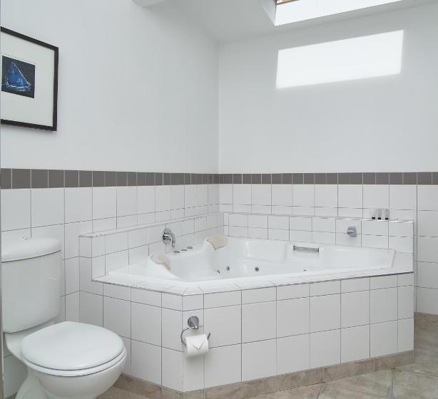 דירת פנטהאוז 1 חדרי שינה, Akaroa Village Inn