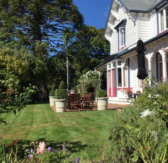 디럭스 룸 가든 전망, Beaufort House Akaroa