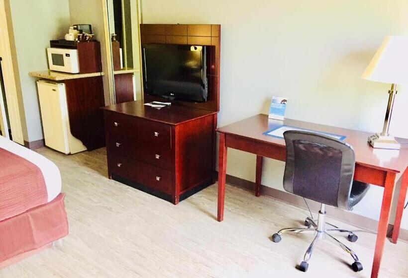 Стандартный Номер Кровать Кинг, Best Western Butner Creedmoor Inn