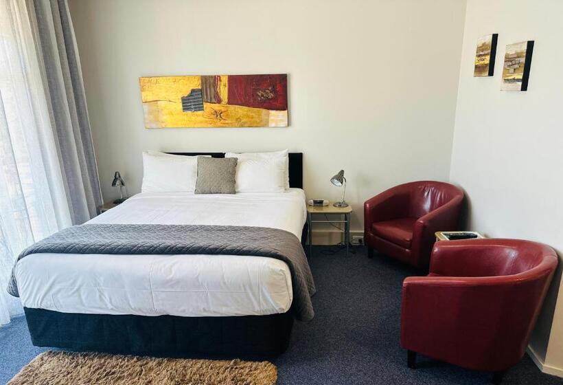 סטודיו פרמיום, Best Western Wellington