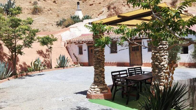 Номер Стандарт с Гидромассажем, Casas Cueva Y Cortijo La Tala En Guadix