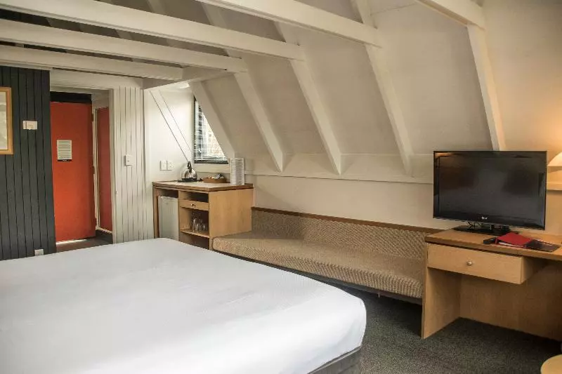 キングサイドベッドのスタンダードワンルーム, Heartland Hotel Queenstown