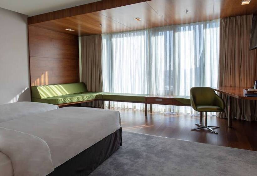 اتاق سوپریور, Radisson Blu Iveria