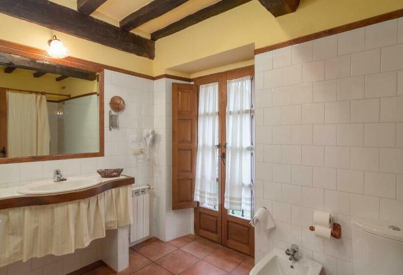 Номер Стандарт, Casona De La Salceda