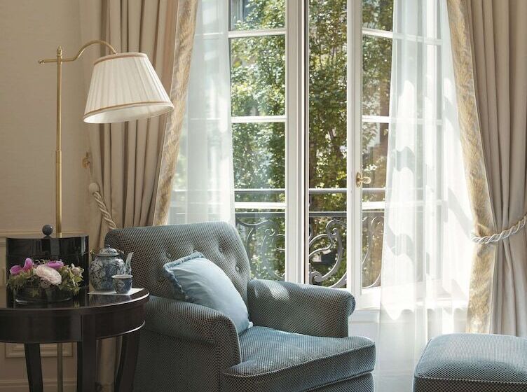 デラックスルーム, Shangri La Paris