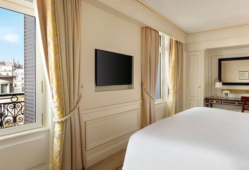 سوییت جونیور, Shangri La Paris