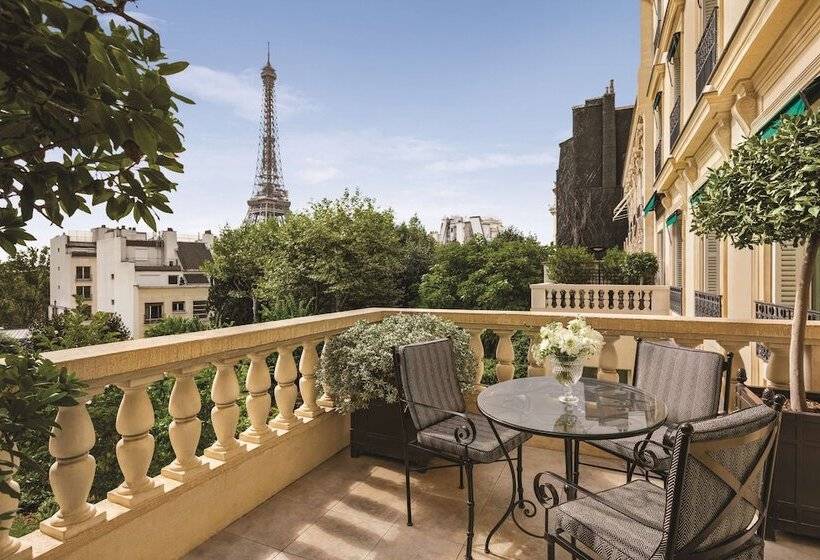 テラス付スイート, Shangri La Paris