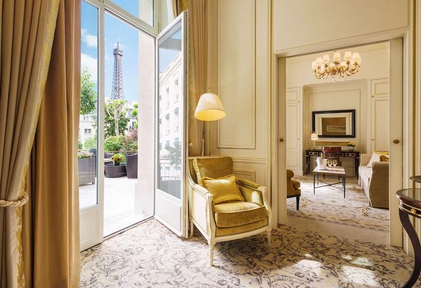 Suite with Terrace, Shangri La Paris