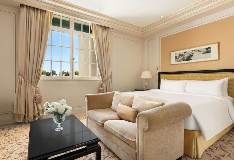 テラス付スイート, Shangri La Paris