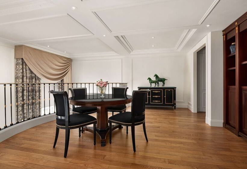 メゾネットスイート, Shangri La Paris