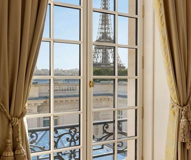 سوییت دوبلکس, Shangri La Paris