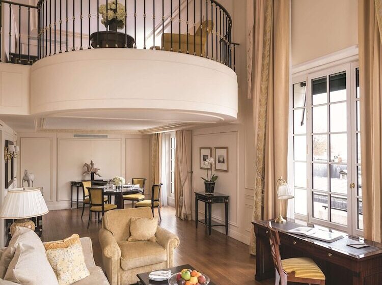 メゾネットスイート, Shangri La Paris