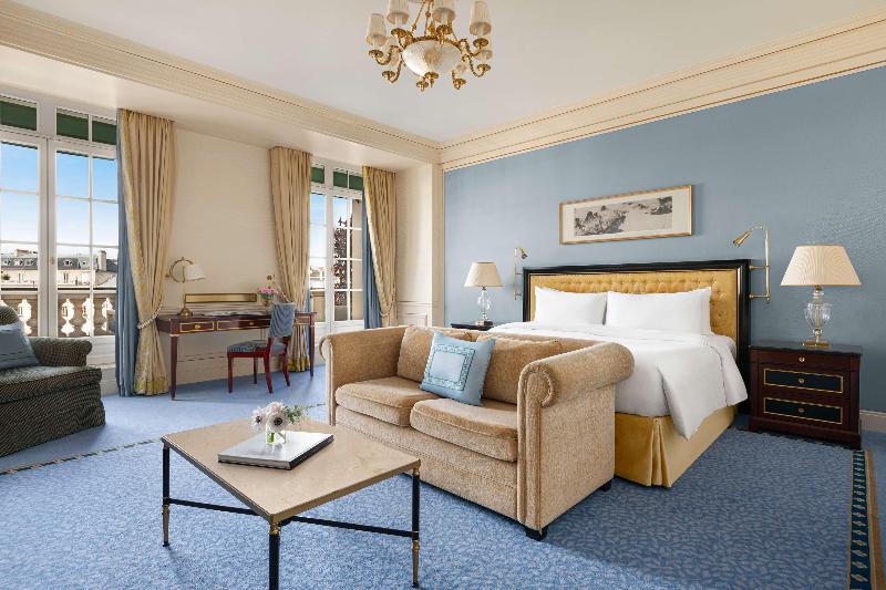 テラス付きスタンダードルーム, Shangri La Paris