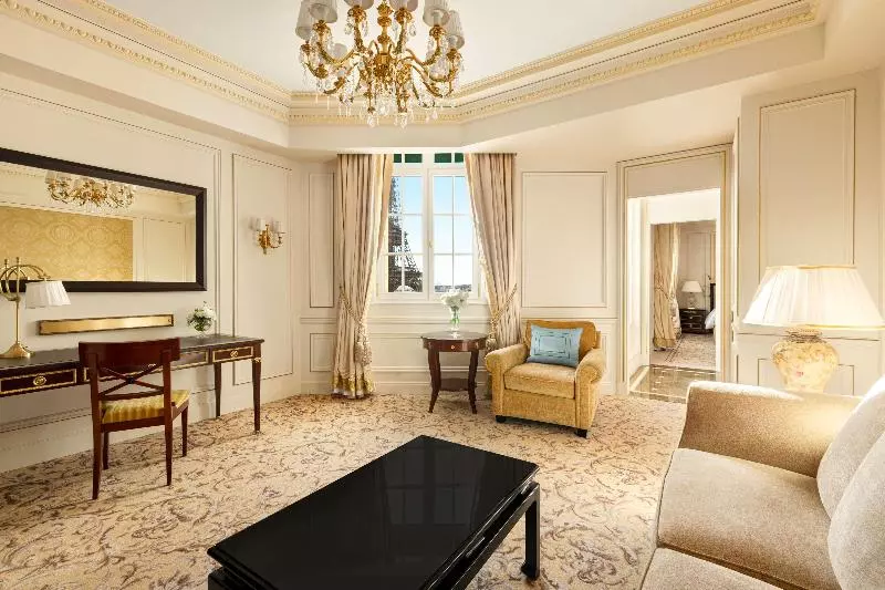 Suite with Terrace, Shangri La Paris