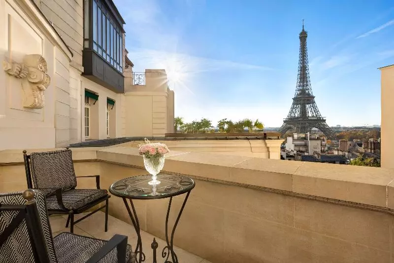 Suite with Terrace, Shangri La Paris