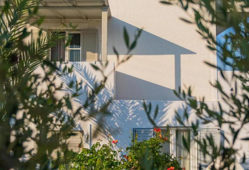 Chambre Standard, Margarita Studios Ambelas