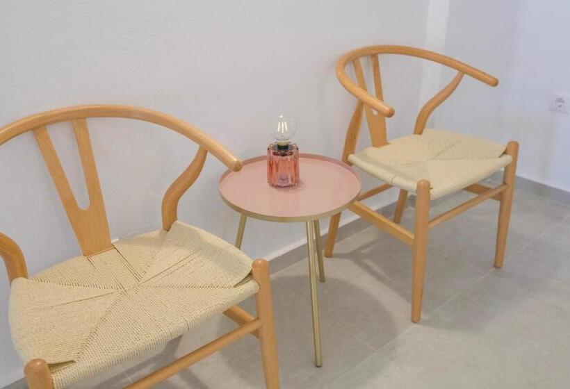 Suite Vue Jardin, Margarita Studios Ambelas