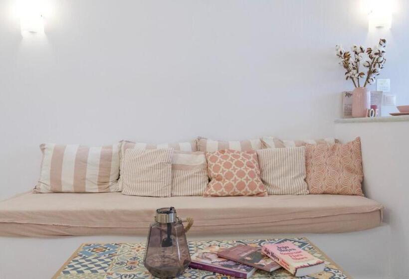 Suite Vue Jardin, Margarita Studios Ambelas