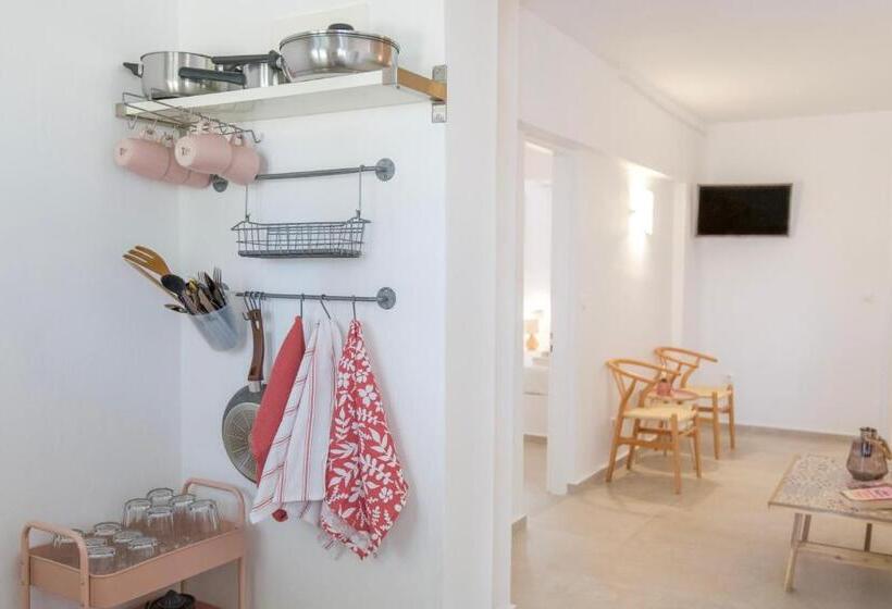 Suite Vue Jardin, Margarita Studios Ambelas