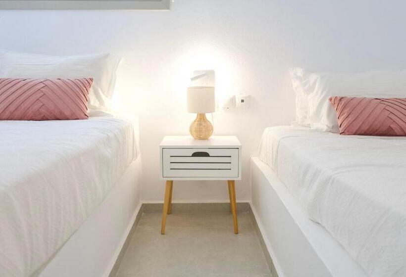 Suite Vue Jardin, Margarita Studios Ambelas