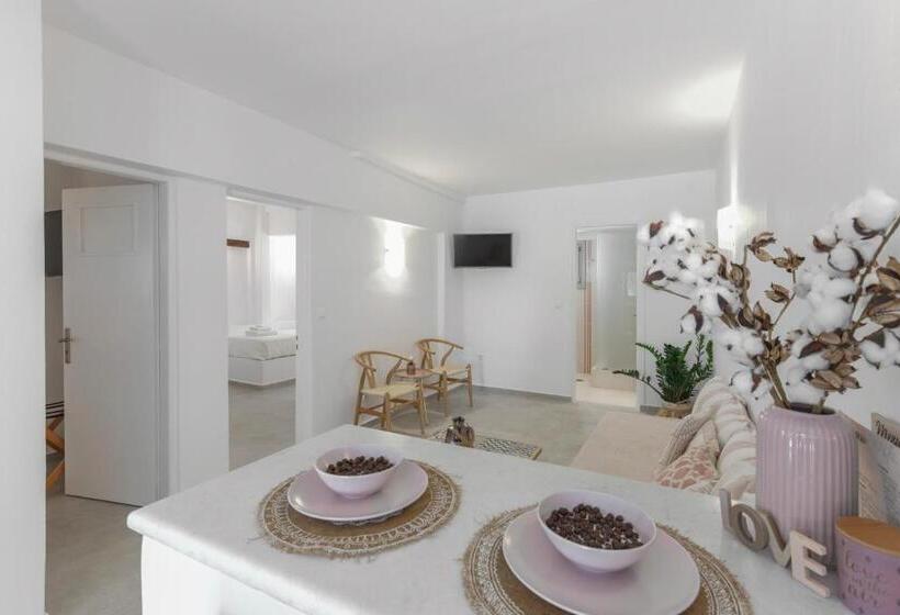 Suite Vue Jardin, Margarita Studios Ambelas