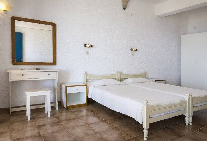 شقة غرفة واحدة, Metaxatos Apartments