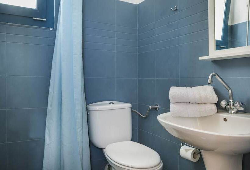 דירת חדר, Metaxatos Apartments