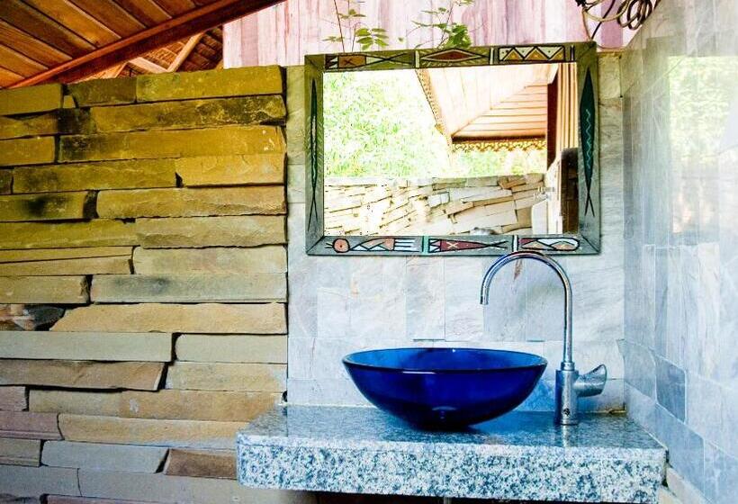 בקתה סטנדרטית, Frog Beach House