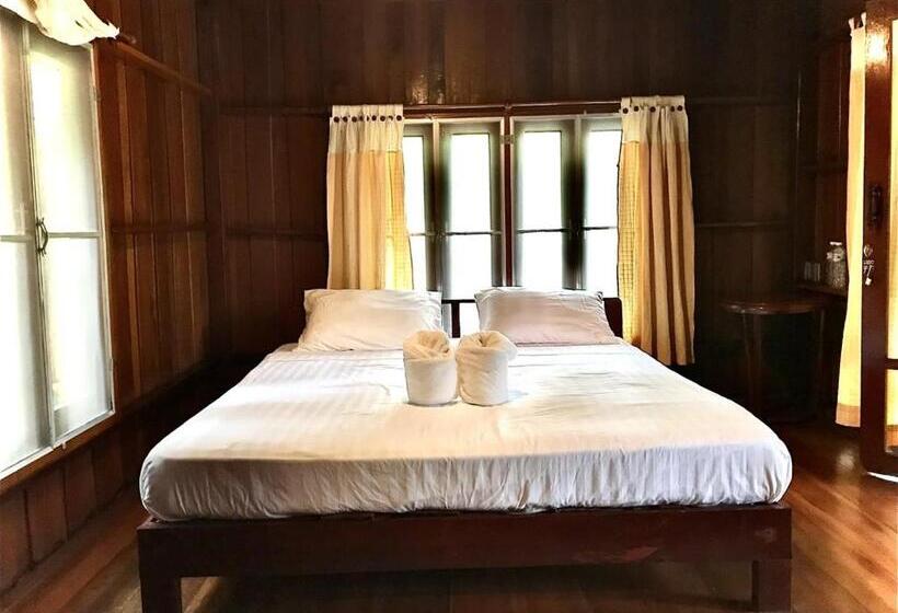 בקתה סטנדרטית, Frog Beach House