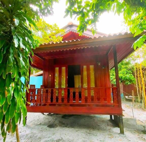 בקתה סטנדרטית, Frog Beach House