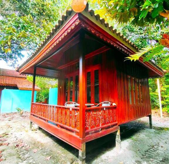 בקתה סטנדרטית, Frog Beach House