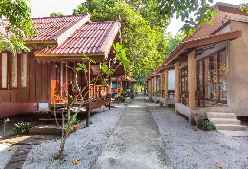 בקתה דלוקס, Frog Beach House