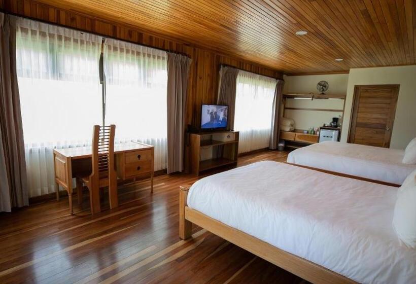 חדר פרמיום לארבעה, Fondavela