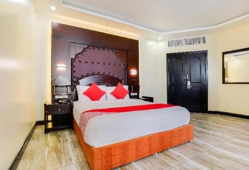 اتاق استاندارد با تخت بزرگ, Shh