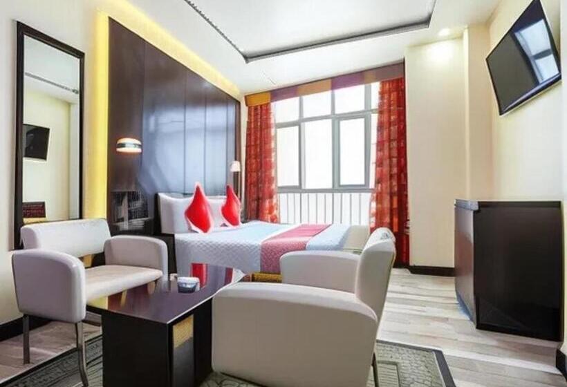 اتاق استاندارد سه نفره, Shh