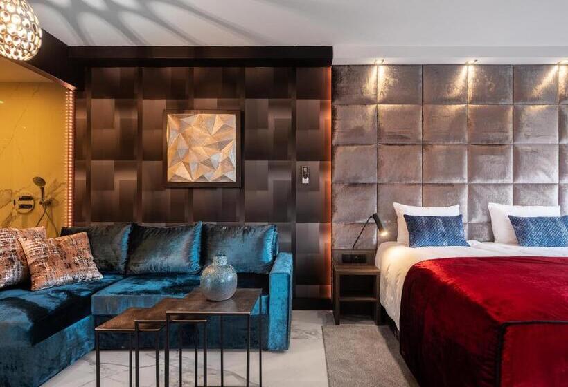 Penthouse Suite, Art Suites Boutique Hotel   Krakow Center