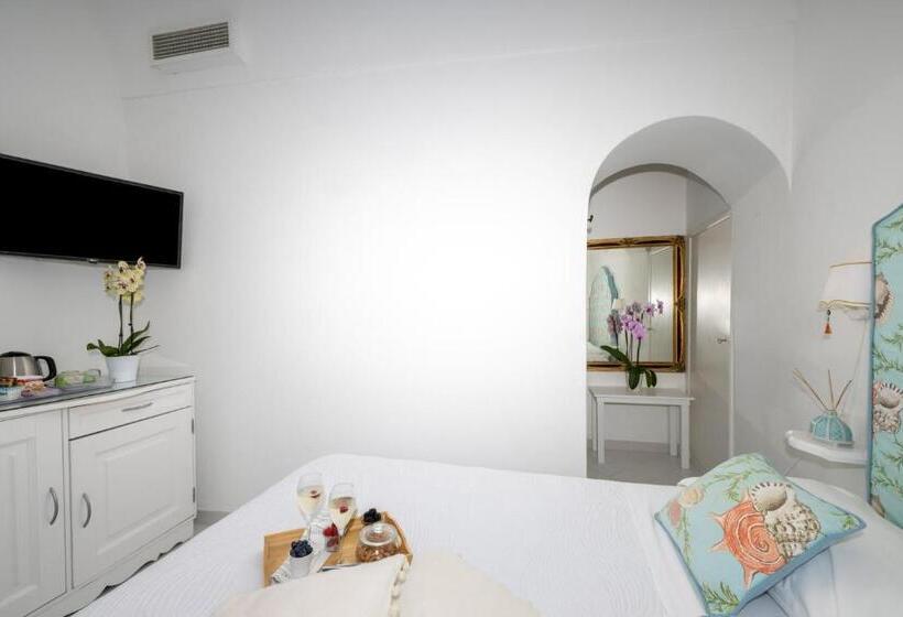 Deniz Manzaralı Standart Oda, Villa Dalu