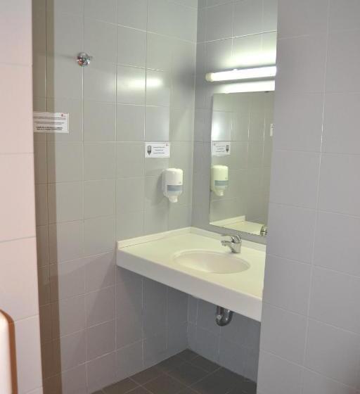 اتاق ساده سه نفره, Hi Porto  Pousada De Juventude