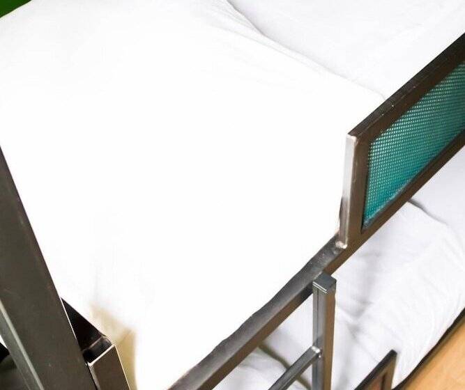 اتاق استاندارد با سرویس بهداشتی مشترک, Amsterdam Hostel Orfeo