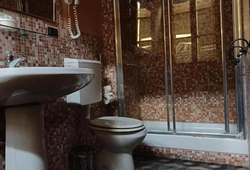 اتاق استاندارد, Relais Pisa