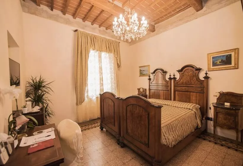 اتاق استاندارد سه نفره, Relais Pisa