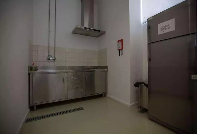 バス共有のスタンダードルーム, Hi Idanha A Nova   Pousada De Juventude   Hostel