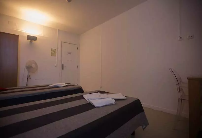 バス共有のスタンダードルーム, Hi Idanha A Nova   Pousada De Juventude   Hostel