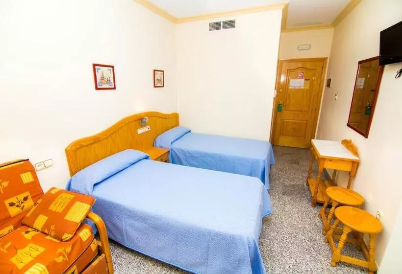 スタンダードルーム, Hostal Los Corchos