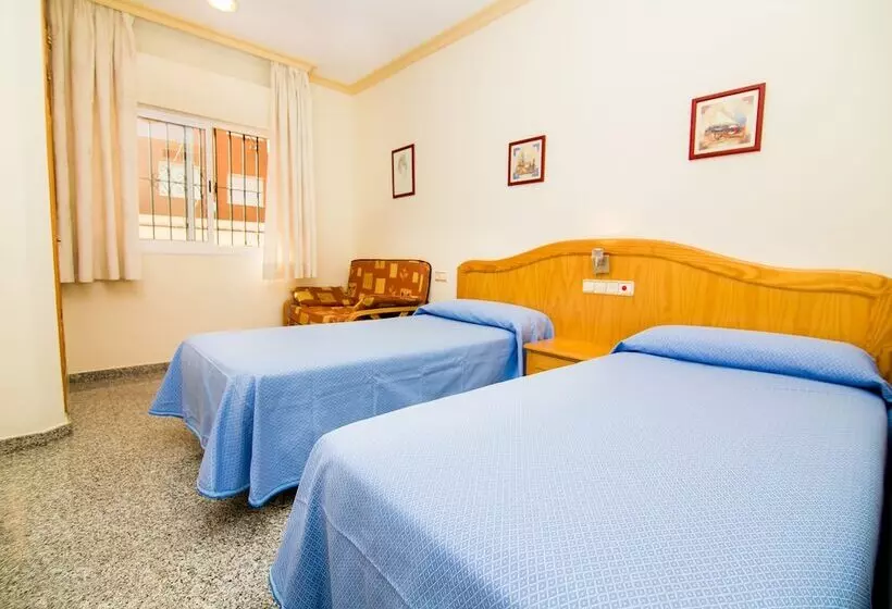 スタンダードルーム, Hostal Los Corchos