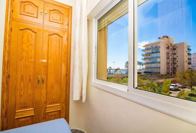 اتاق استاندارد سه نفره, Hostal Los Corchos