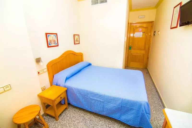 スタンダードシングルルーム, Hostal Los Corchos