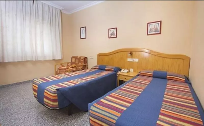 スタンダードシングルルーム, Hostal Los Corchos